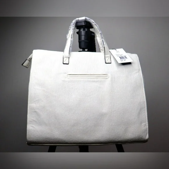 NWT London Fog Ivory Corduroy Tote Crossbody Strap - Picture 3 of 9